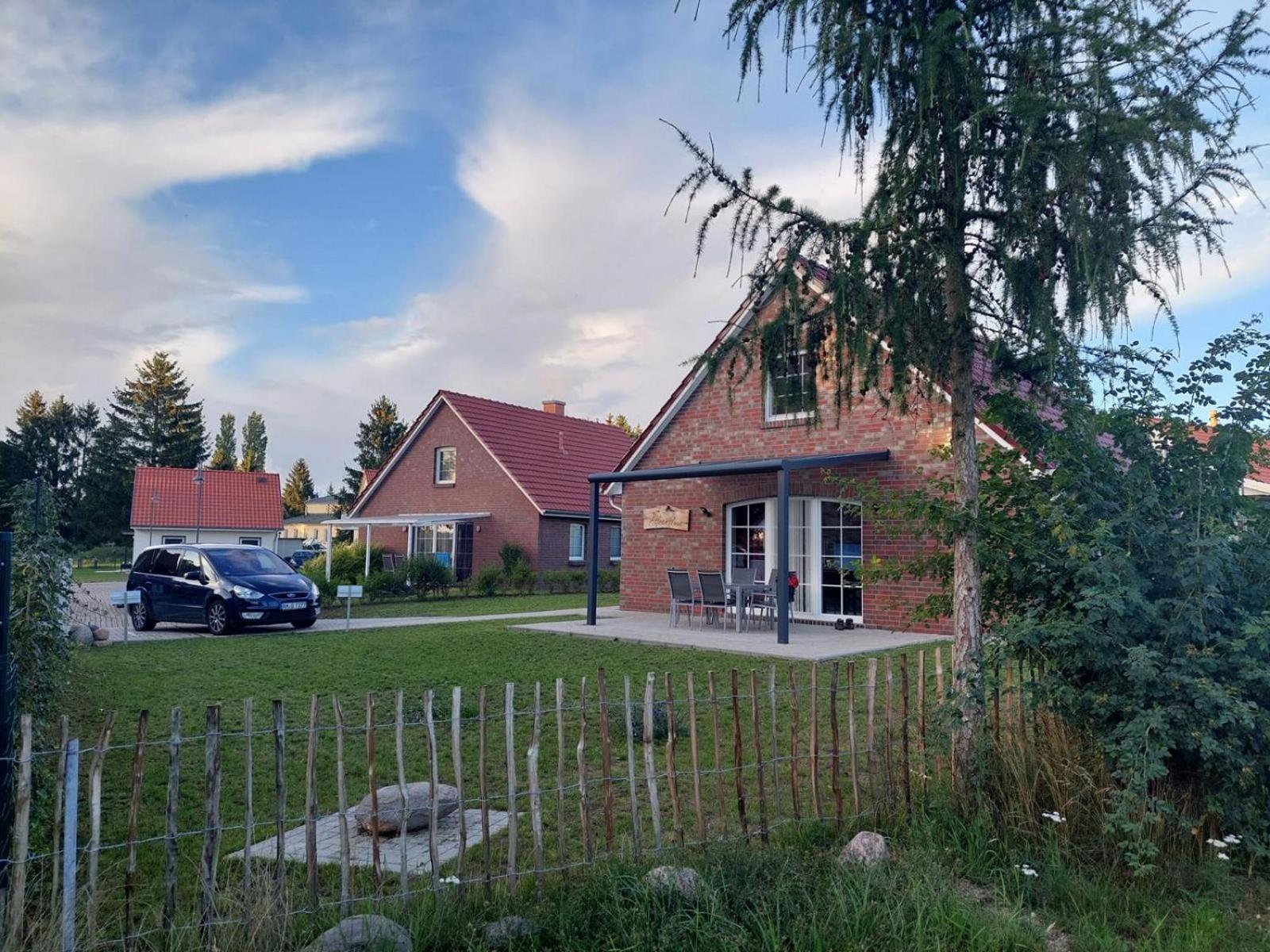 Holiday home Alleenhuus Warin
